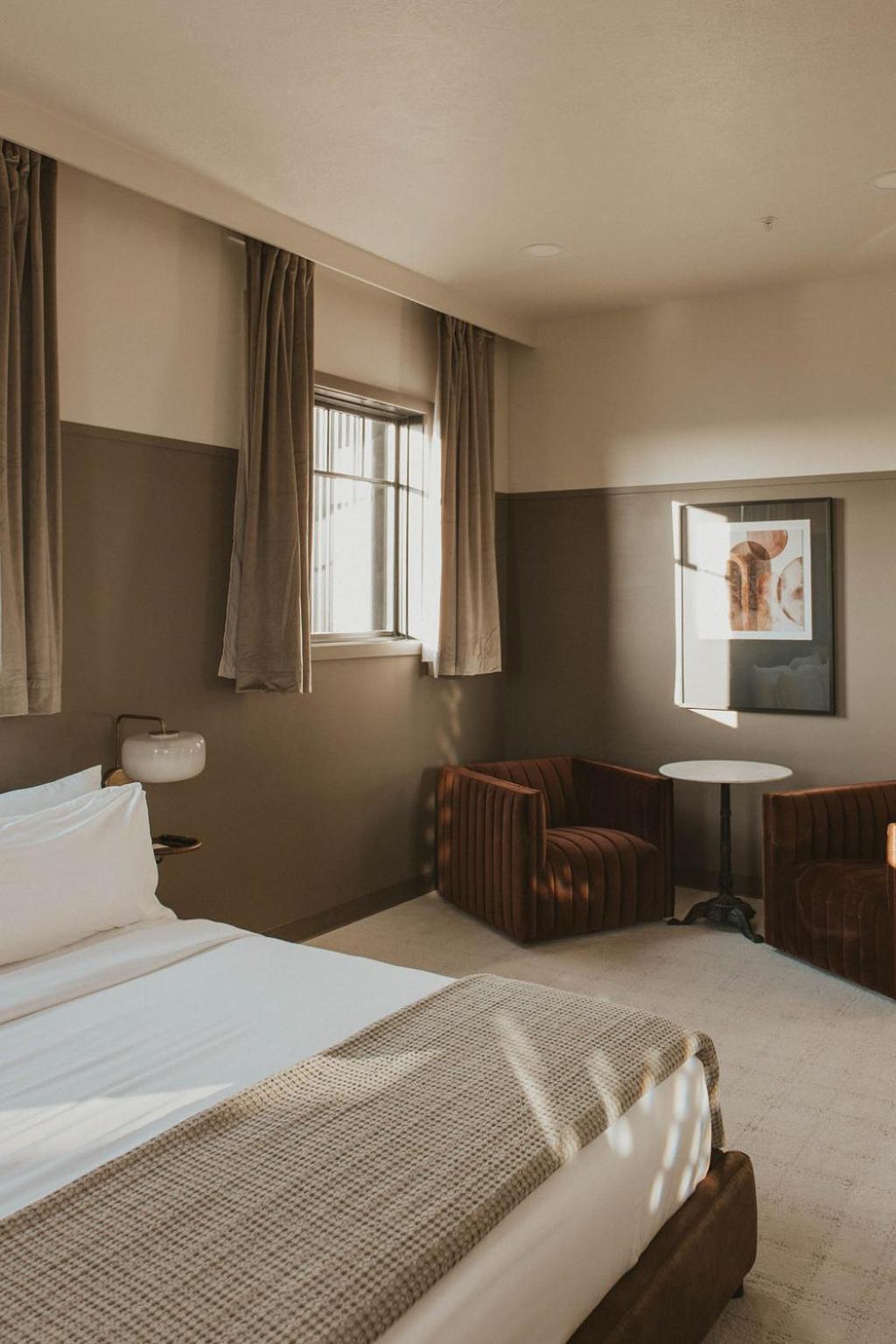 The Atlee Suites Millersburg Bagian luar foto