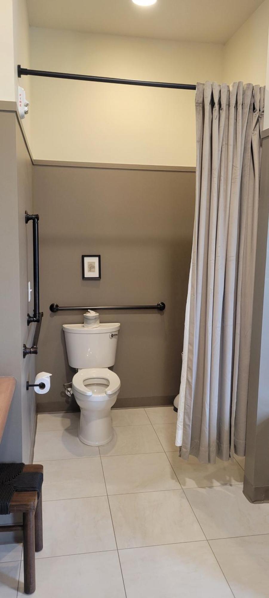 The Atlee Suites Millersburg Ruang foto